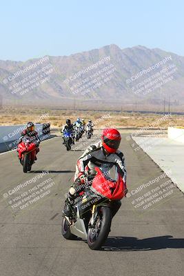 media/Apr-10-2022-SoCal Trackdays (Sun) [[f104b12566]]/Around the Pits/